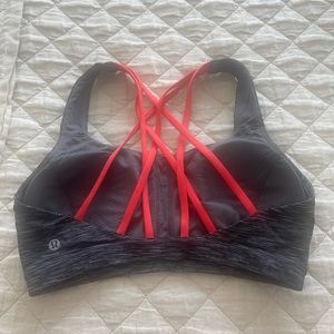 Lululemon sports bra